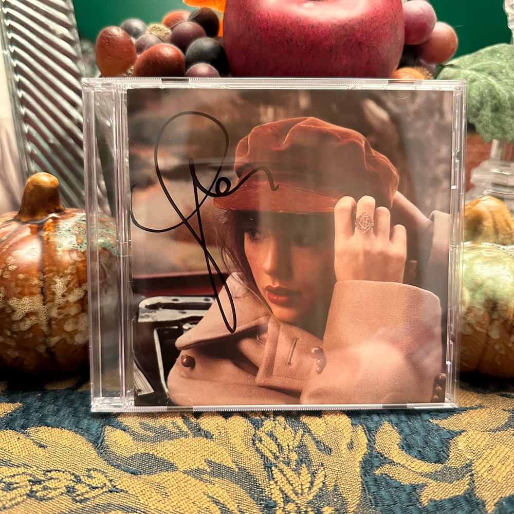Taylor Swift “RED” (TV) Signed CD Booklet